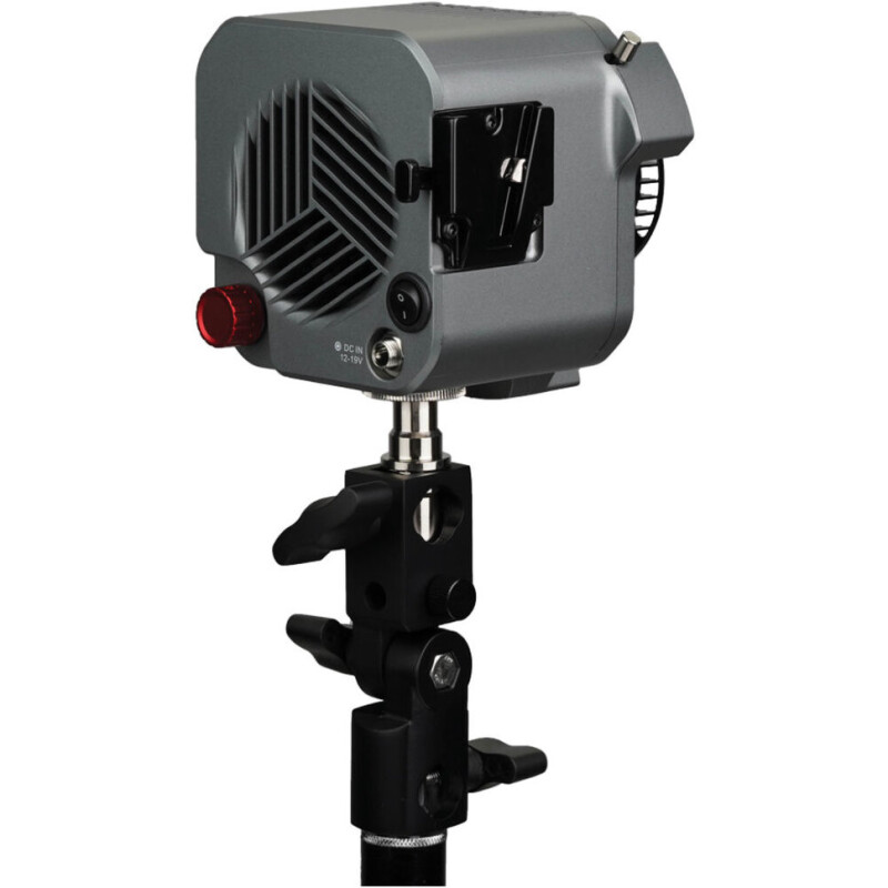 Aputure Amaran COB 60X осветитель