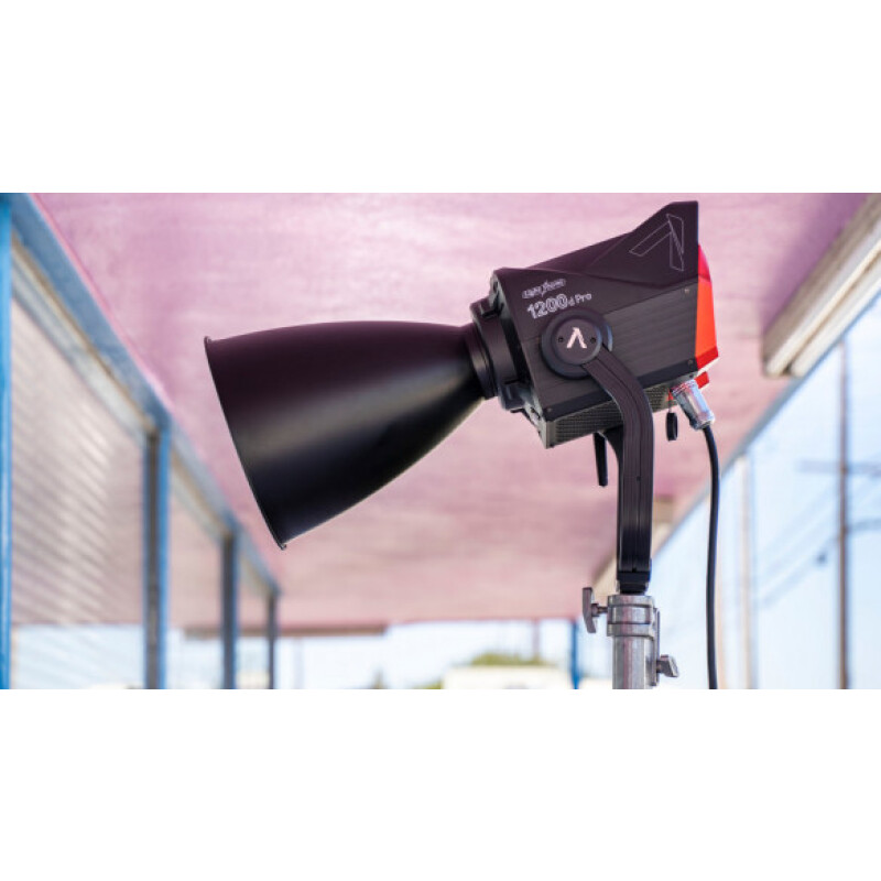 Aputure LS 1200d Pro осветитель