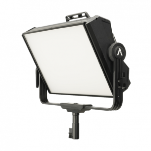 Aputure Nova P300c осветитель