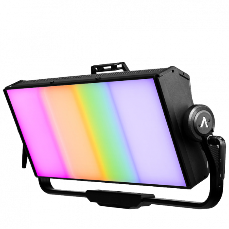 Aputure Nova P600C осветитель