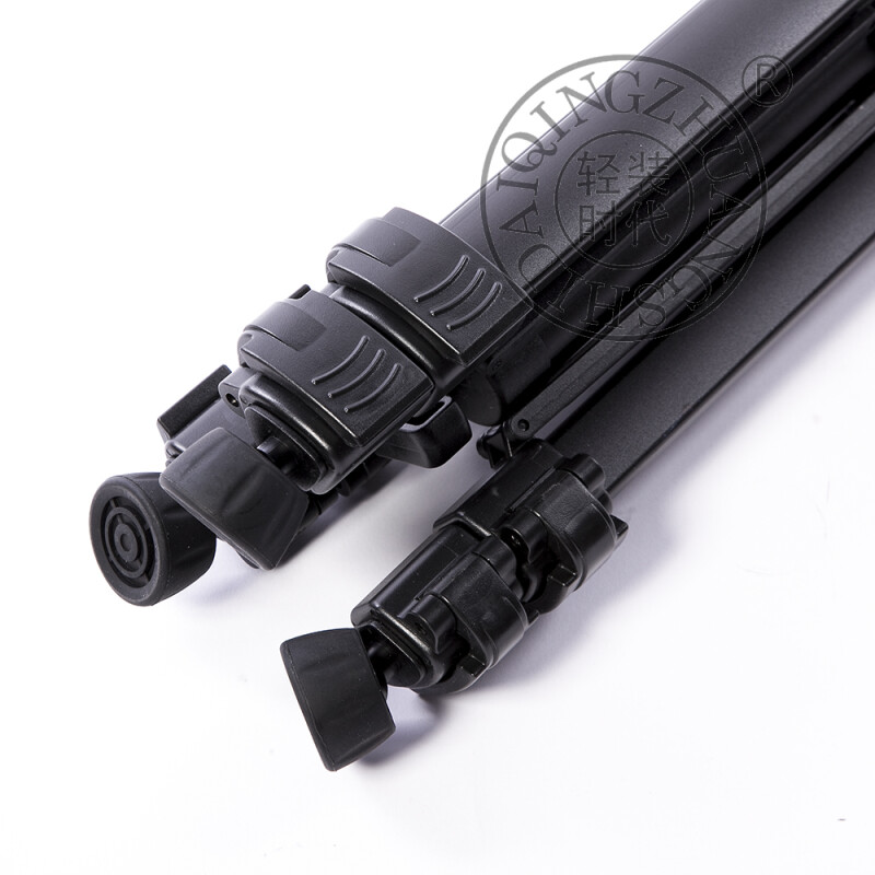 QZSD Q1730 штатив 172 см с видеоголовой