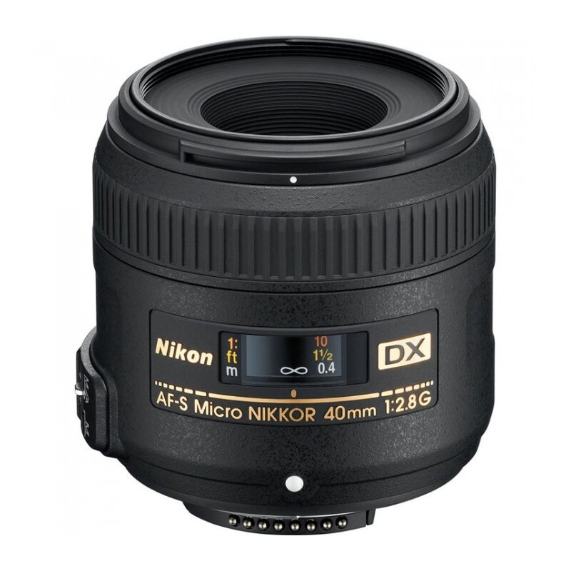 Nikon 40mm f/2.8G AF-S DX Micro Nikkor объектив