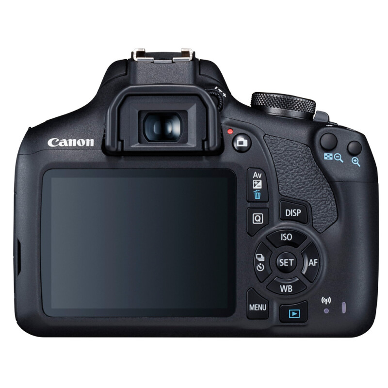 Canon EOS 2000D Kit 18-55 III зеркальный фотоаппарат
