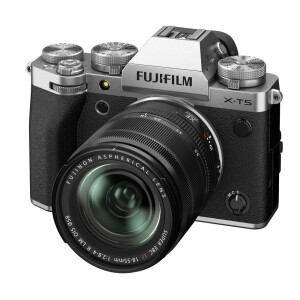 Fujifilm X-T5 Kit XF 18-55mm f/2.8-4.0 фотоаппарат серебро