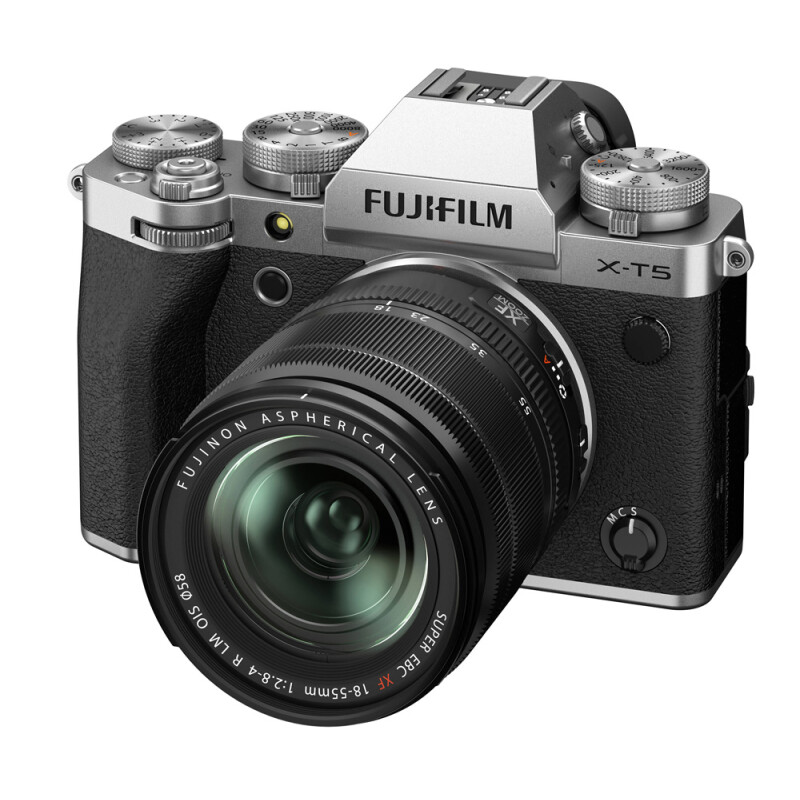 Fujifilm X-T5 Kit XF 18-55mm f/2.8-4.0 фотоаппарат серебро