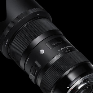 Sigma AF 18-35mm f/1.8 DC HSM Nikon F объектив