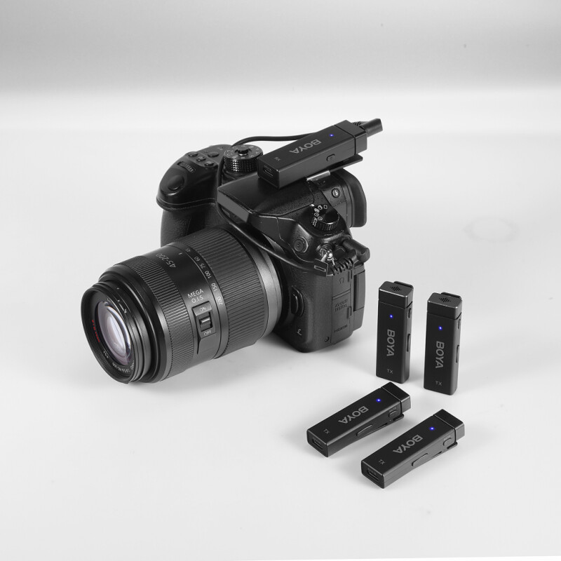 Boya BY-W4 сверхкомпактная четырёхканальная беспроводная 2,4 ГГц микрофонная система до 30 м