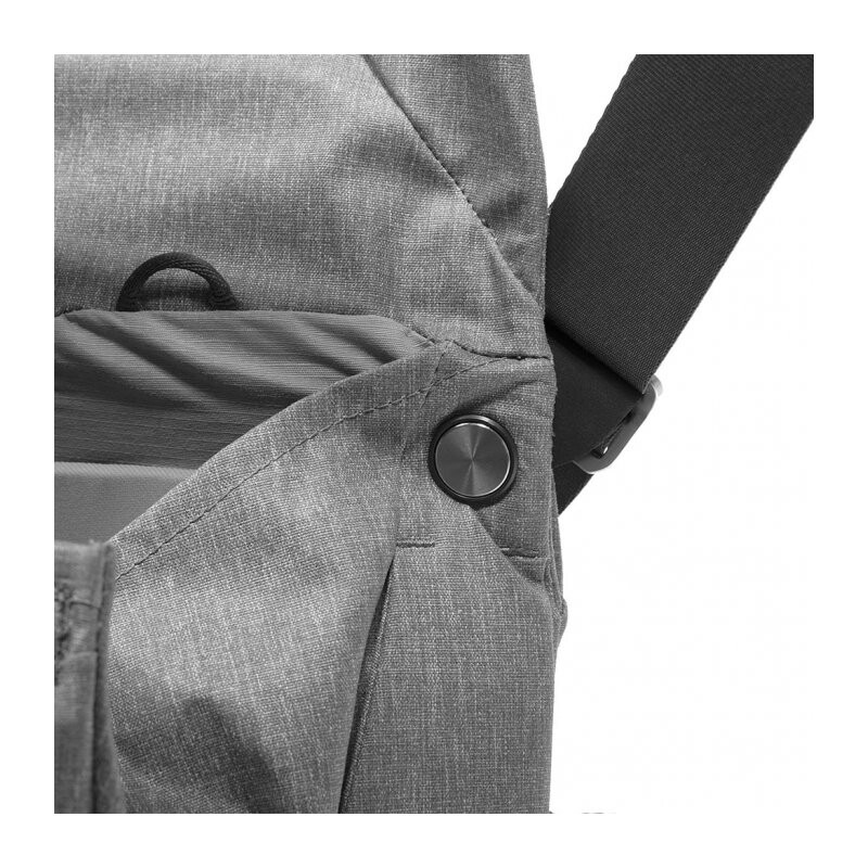 Peak Design (BEDM-13-AS-2) The Everyday Messenger 13L V2.0 Ash фотосумка