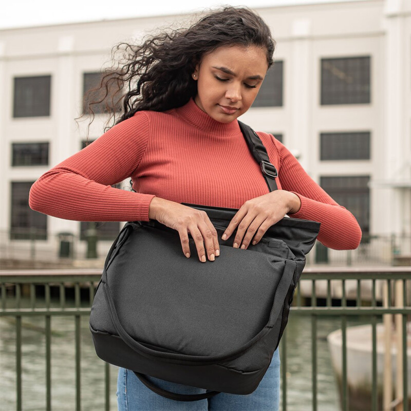 Peak Design (BEDT-15-BK-2) The Everyday Tote 15L V2.0 Black фотосумка