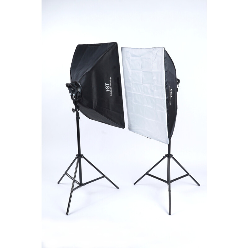 FST LED-1682RGB KIT комплект постоянного света