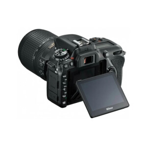 Nikon D7500 Kit 18-140 VR зеркальный фотоаппарат