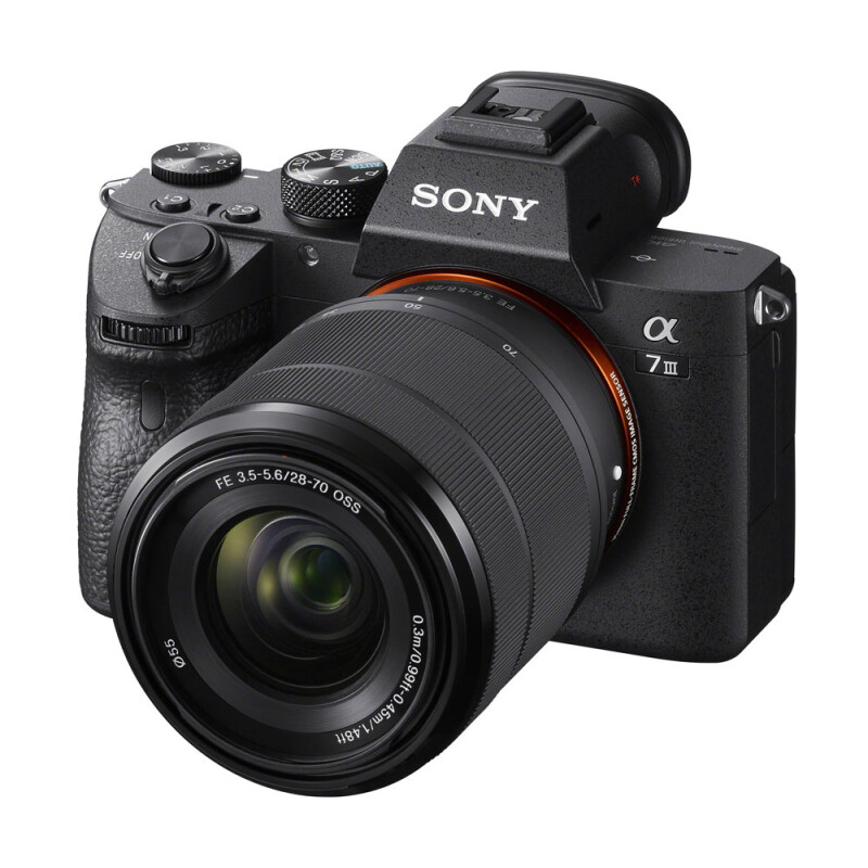 Sony Alpha A7 Mark III Kit 28-70mm (ILCE-7M3K) фотоаппарат