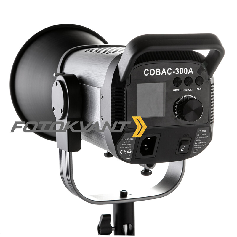 Fotokvant COBAC-300A светодиодный осветитель 3200-5600К с байонетом Bowens