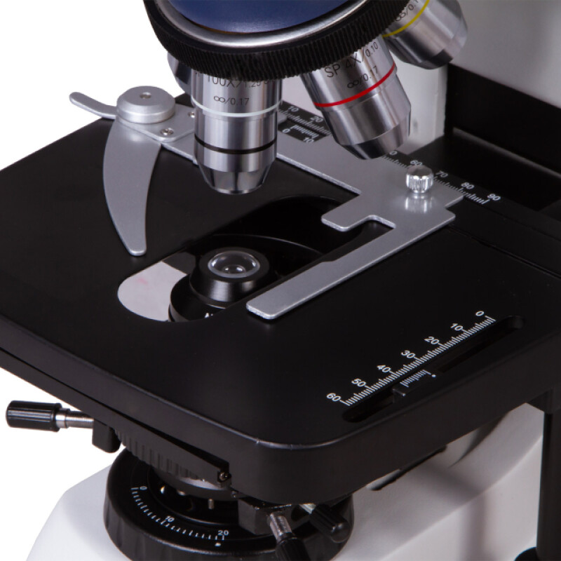 Levenhuk MED D30T LCD микроскоп цифровой тринокулярный