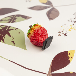 Fotokvant PRZ-037 F8 заглушка на горячий башмак клубника