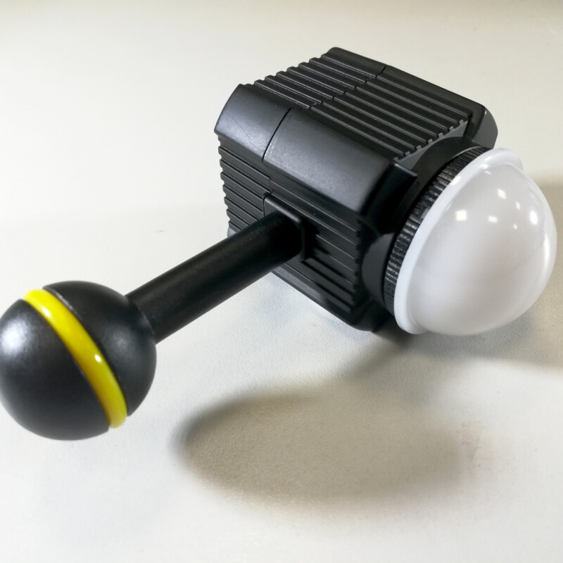 Sea Frogs SL-19 LED video light фонарь для подводной съемки