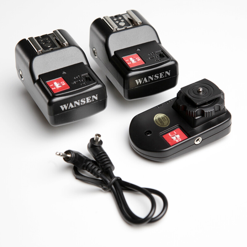Wansen WT4-2R радиосинхронизатор с двумя приемниками
