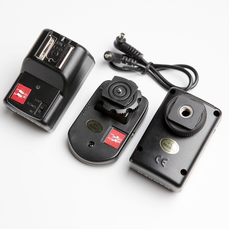 Wansen WT4-2R радиосинхронизатор с двумя приемниками