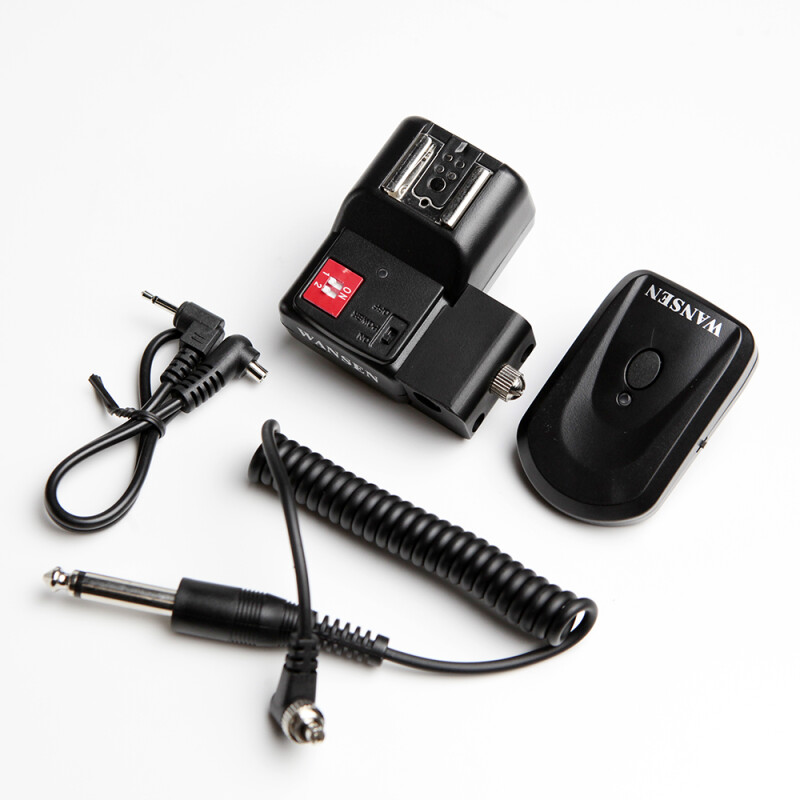 Wansen WT4-UH радиосинхронизатор с креплением для зонта