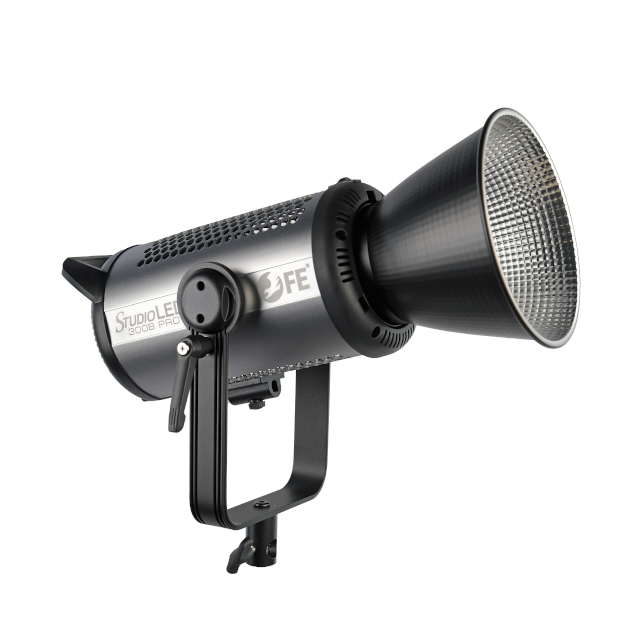 Falcon Eyes Studio LED 600B PRO студийный осветитель