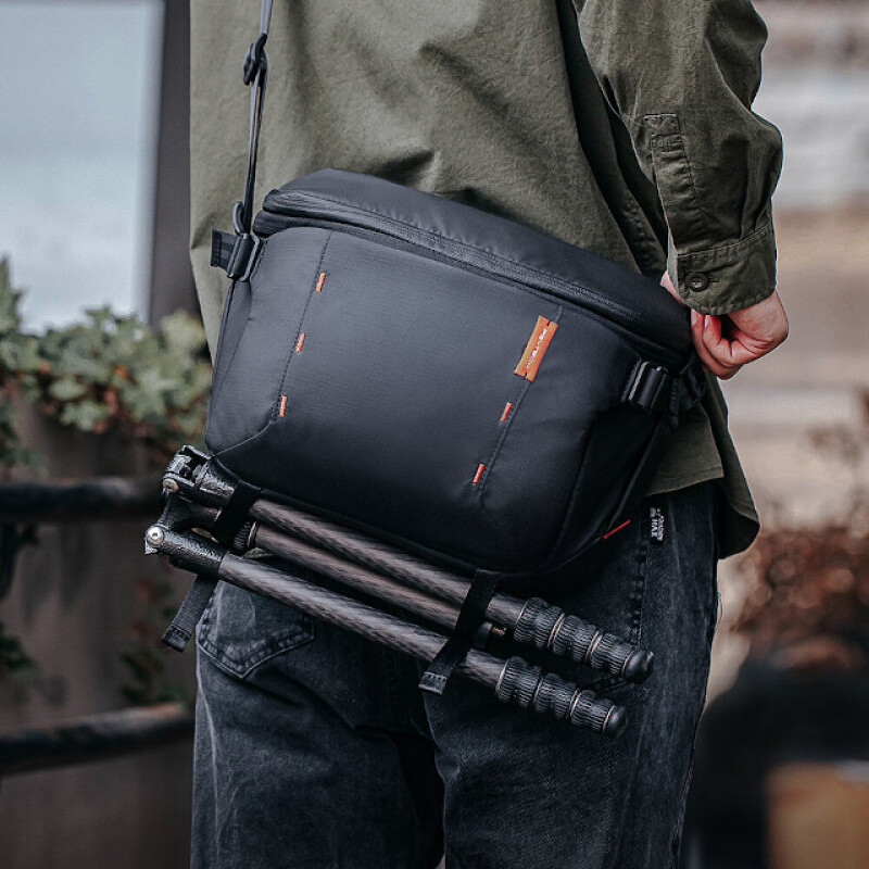 PGYTECH OneMo Sling 11L сумка чёрная