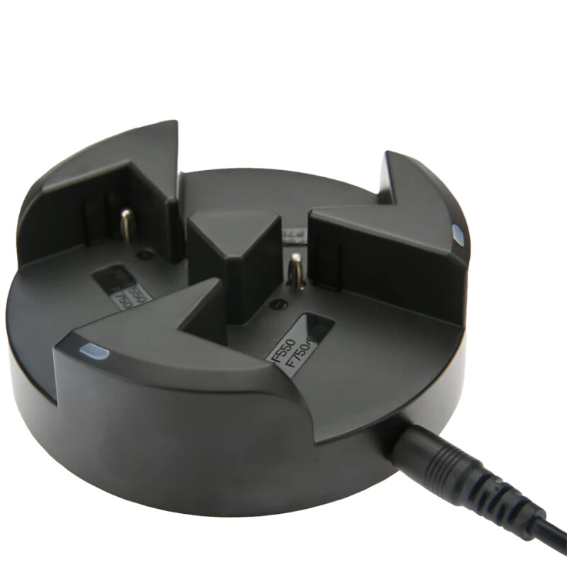 KingMa BM046 зарядное устройство тройное для NP-F