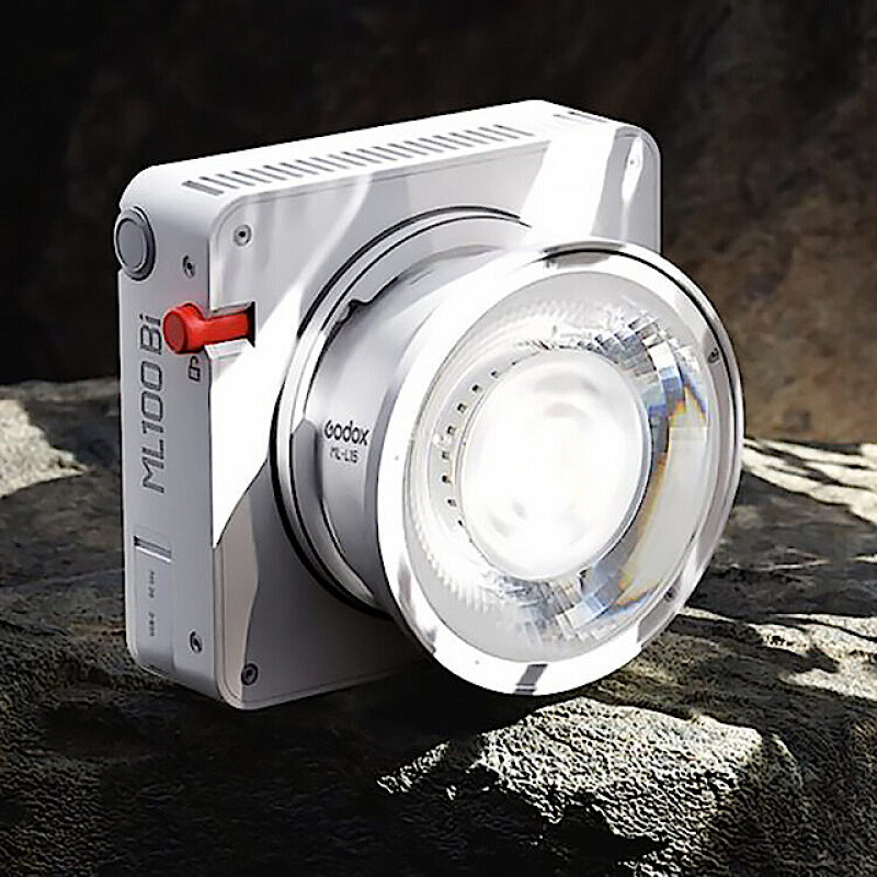 Godox ML100Bi осветитель светодиодный