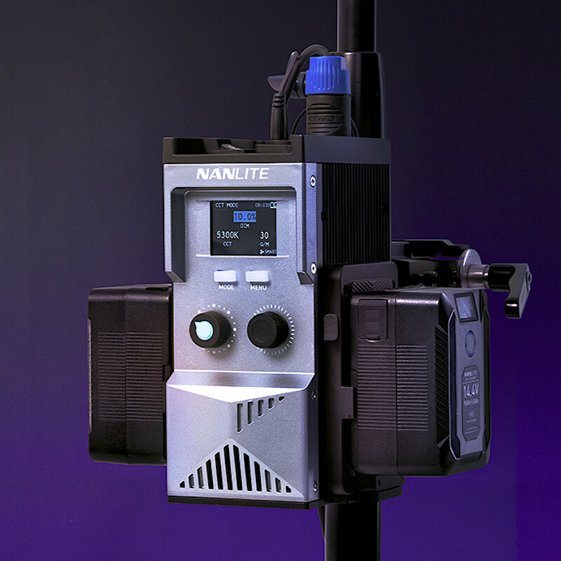NANLITE FC 500C LED RGBW осветитель