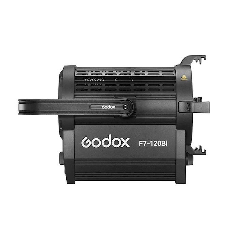 Godox F7-120Bi K2 осветитель светодиодный с линзой Френеля