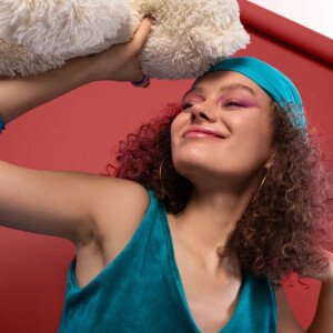 Raylab 060 Begonia Red фон бумажный красная бегония 2.72x11 м