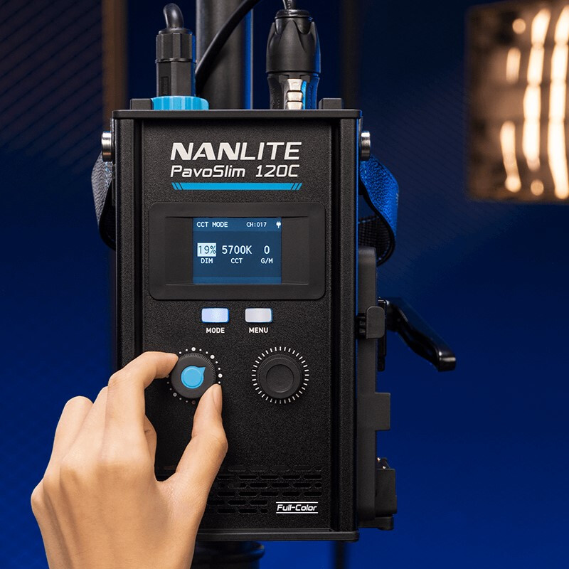 NANLITE PavoSlim 120C RGBWW/CRMX светодиодная панель