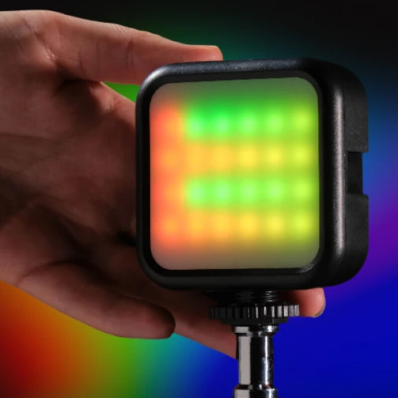 Raylab RL-LED06-1 RGB 3000K-7000K 1800mAh осветитель светодиодный