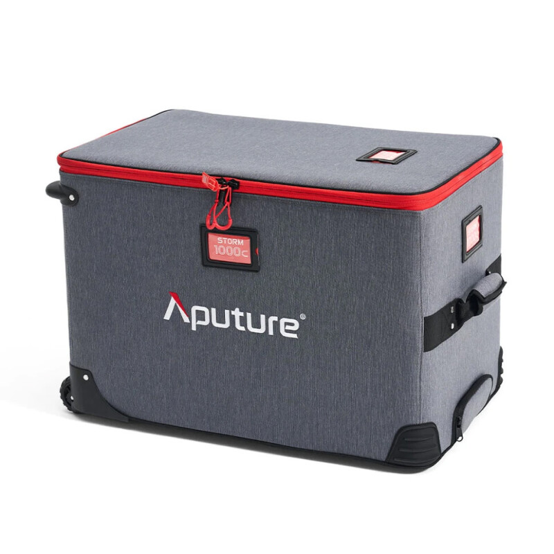 Aputure STORM 1000c осветитель