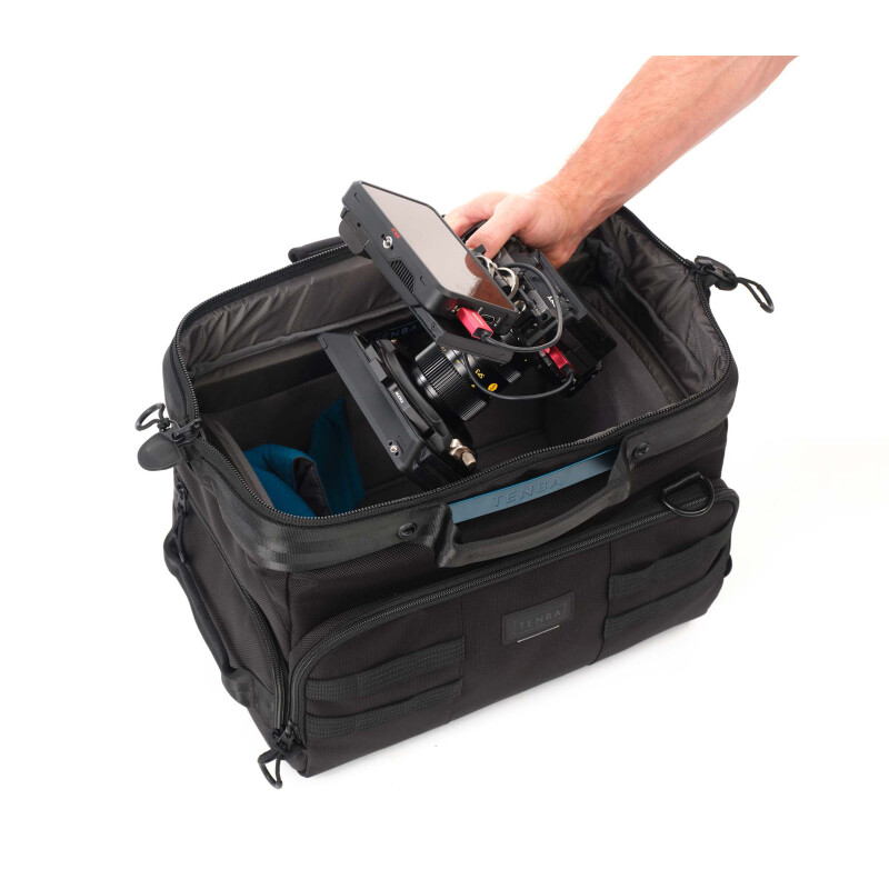 Tenba Cineluxe v2 Shoulder Bag 16 (637-523) сумка для видео и фототехники