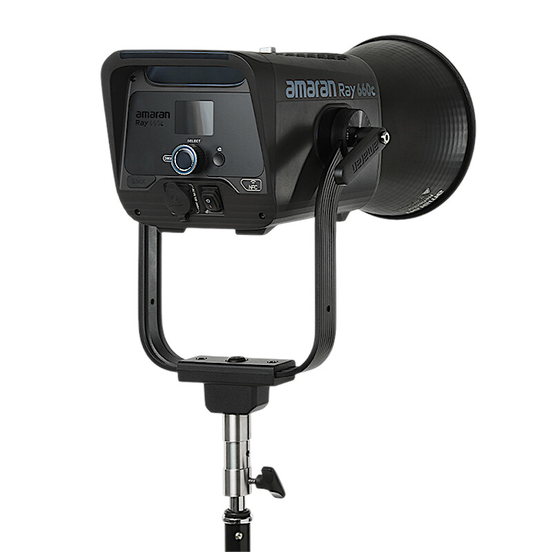 Aputure Amaran Ray 660c осветитель RGB 660 Вт