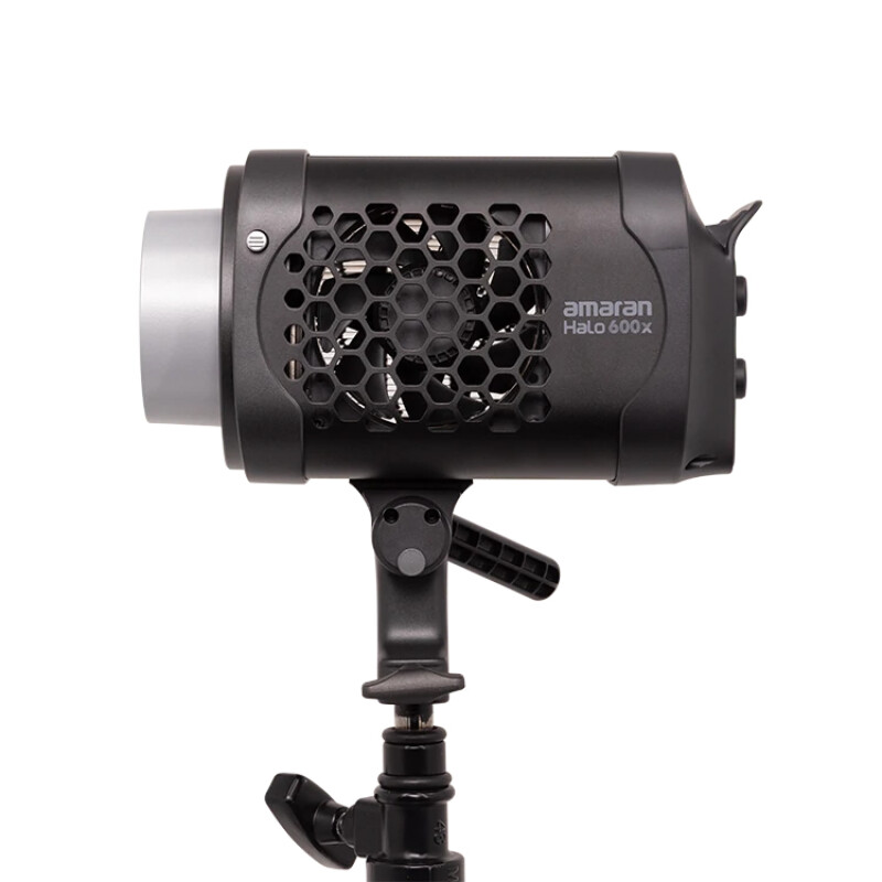 Amaran Halo 600x осветитель