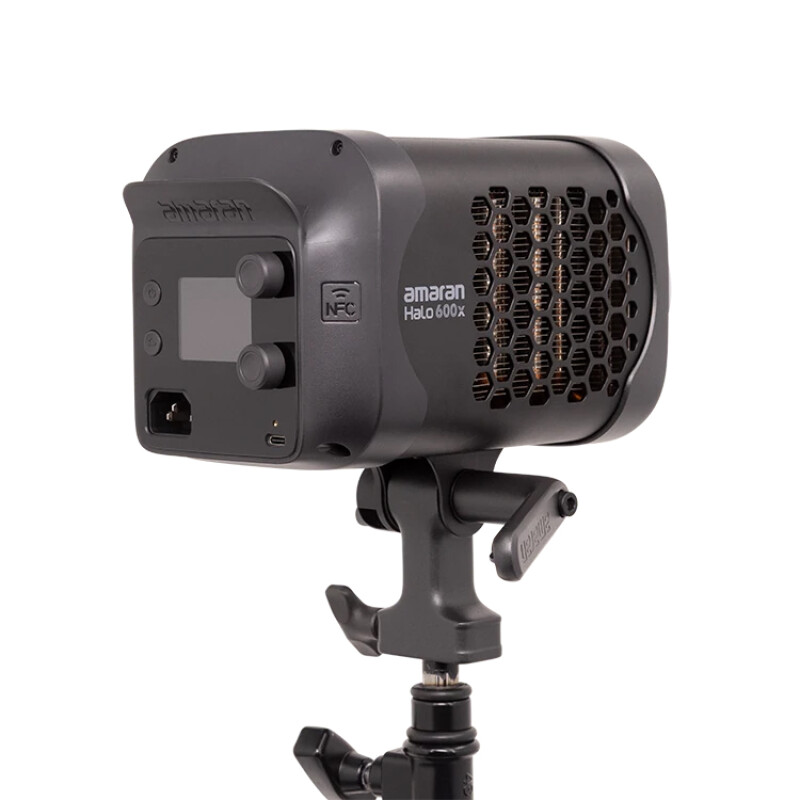 Amaran Halo 600x осветитель