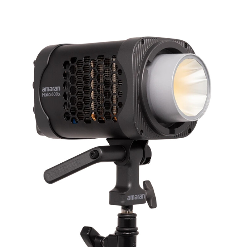 Amaran Halo 600x осветитель