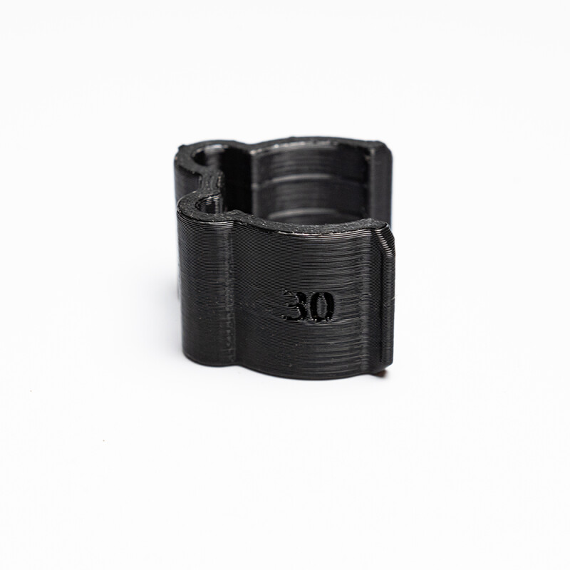 Fotokvant KL-B-030 зажим кабеля для стоек 30 мм черный