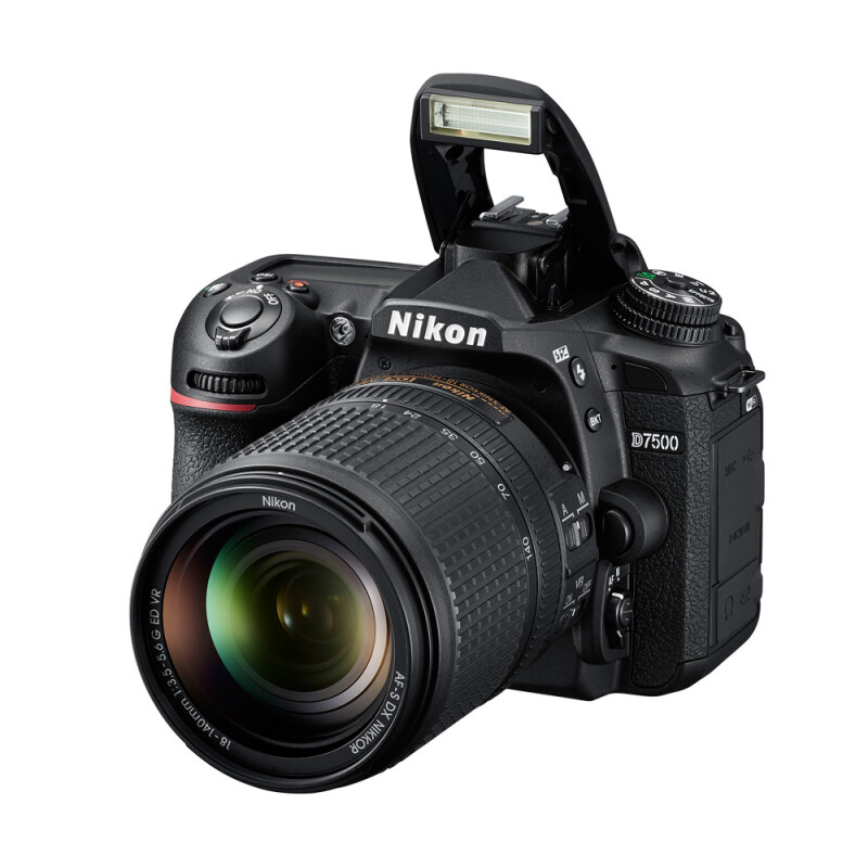 NIKON D7500 Kit + AF-S 18-140 VR DX фотоаппарат