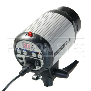 Falcon Eyes Ultima 150 SS вспышка студийная