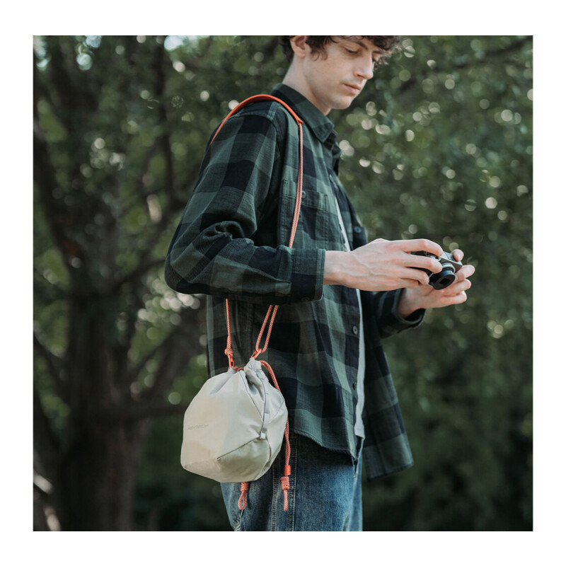 PGYTECH OneGo Drawstring Bag Ivory наплечная сумка