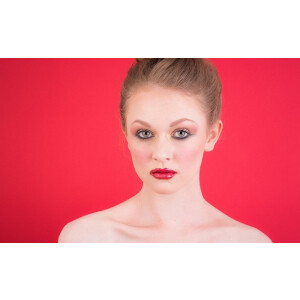 Superior 56 Scarlet фон бумажный 2,72x11м цвет скарлет