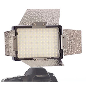 Falcon Eyes LED-140 светодиодный осветитель