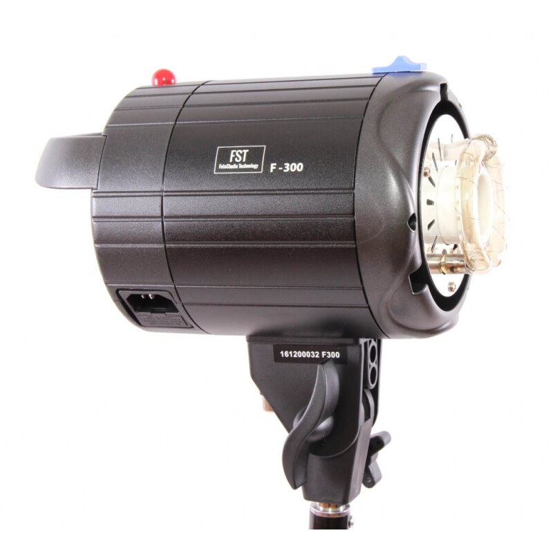 FST F-300 Softbox Kit комплект импульсного освещения