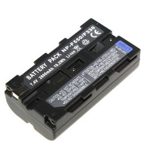 FST NP-F550 аккумулятор для светодиодного накамерного осветителя