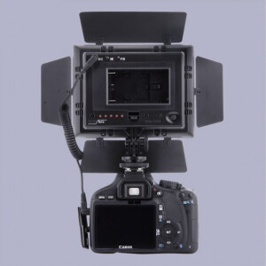 YongNuo YN160 II 5500К осветитель светодиодный на 160 светодиодов с ДУ и микрофоном