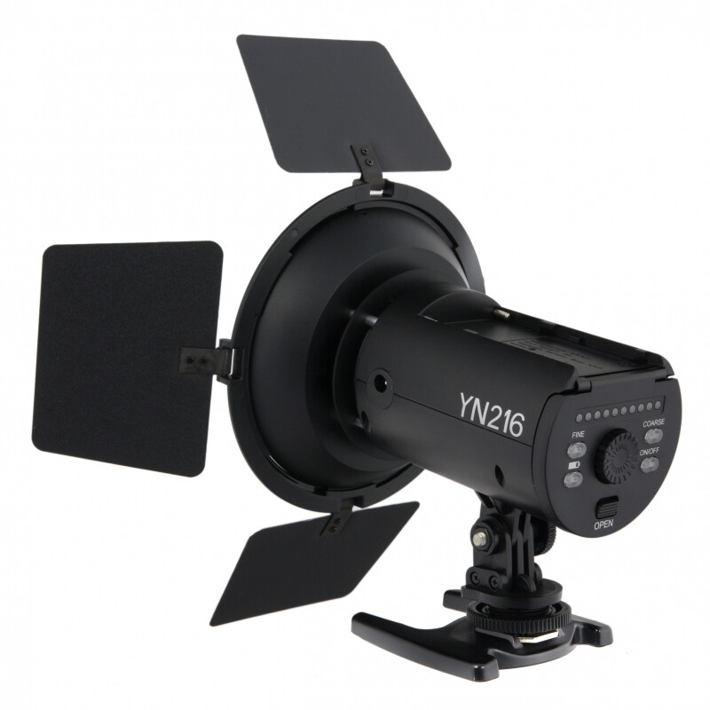 YongNuo YN216 5500К осветитель светодиодный на 216 светодиодов для фото и видеокамер