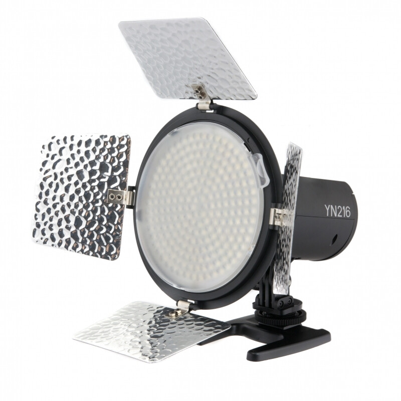 YongNuo YN216 5500К осветитель светодиодный на 216 светодиодов для фото и видеокамер