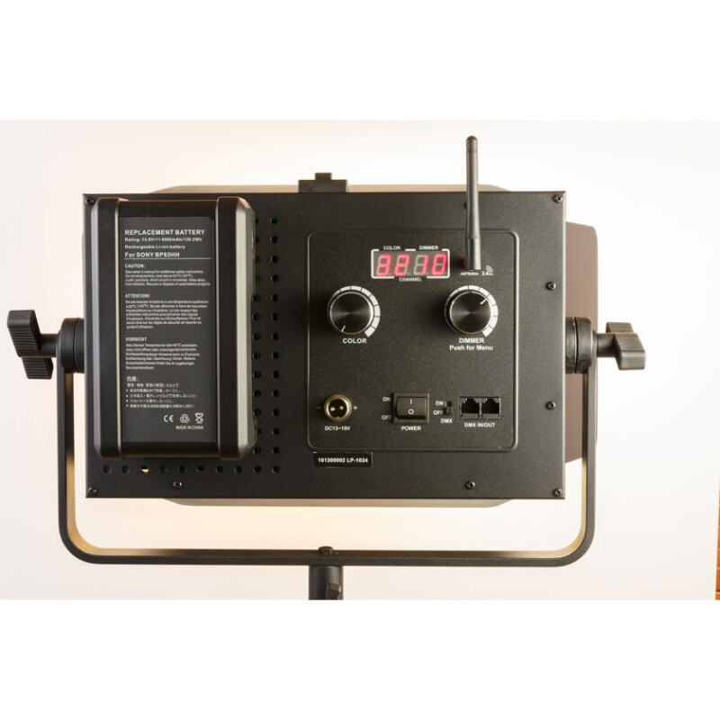 FST LP-1024 светодиодная панель